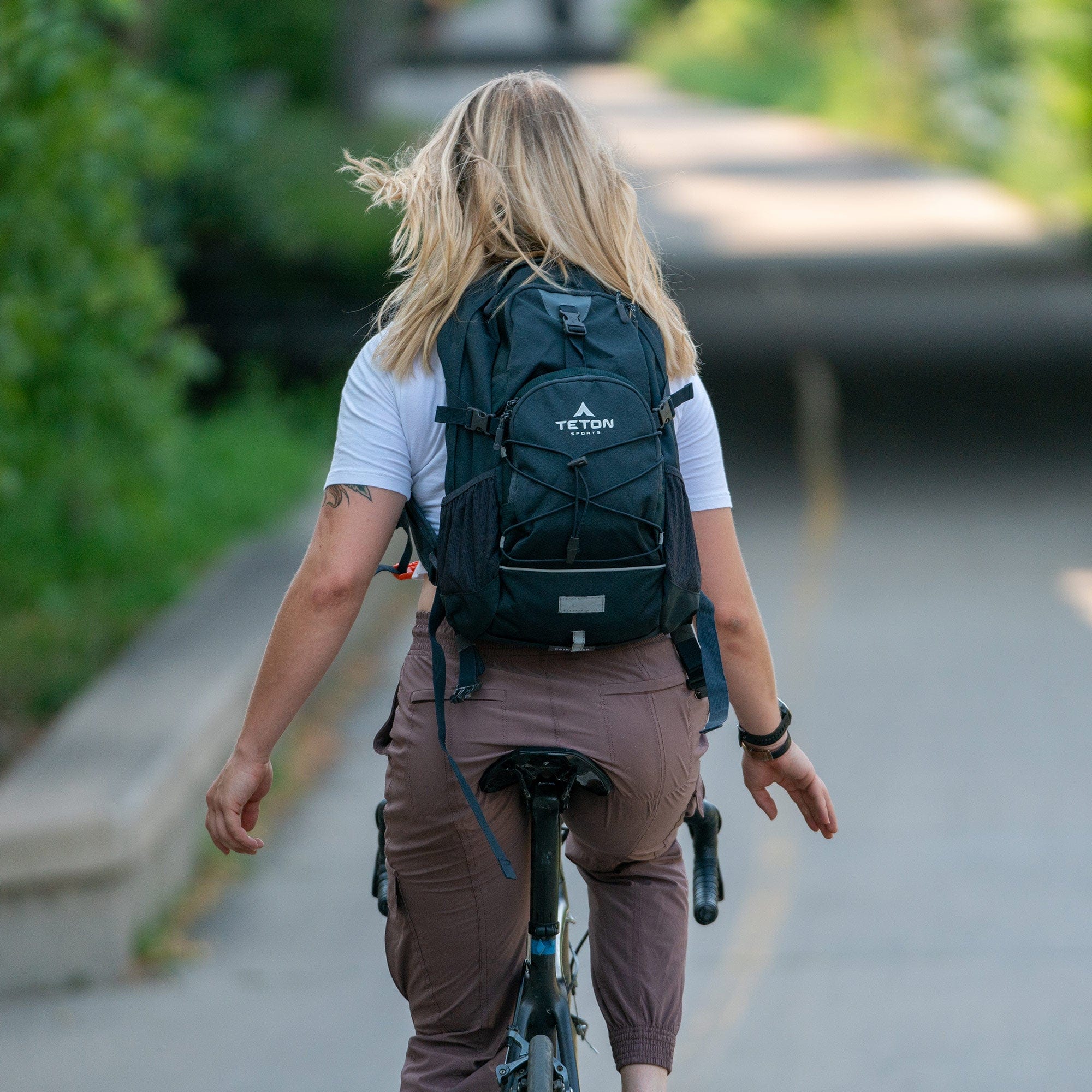 Oasis Hydration Pack - Image 14